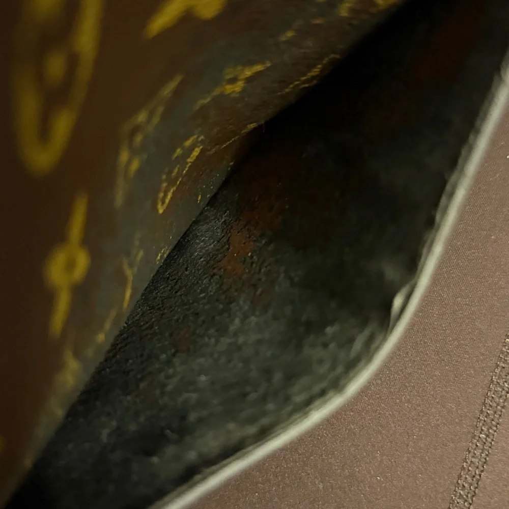 Louis Vuitton St. Cloud MM Monogram Crossbody Bag - Picture 11 of 11